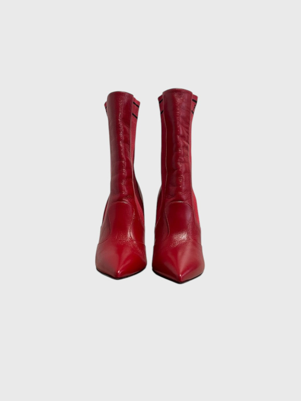 Bottines Fendi rouge T.37,5