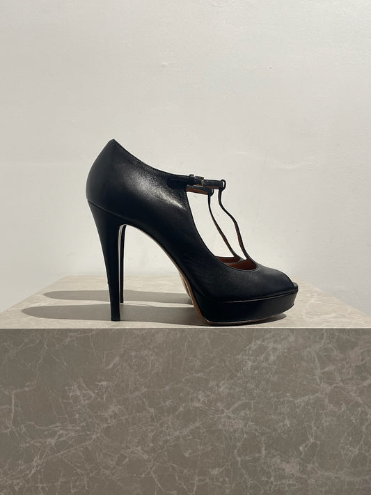 Escarpins Gucci noirs T.39,5