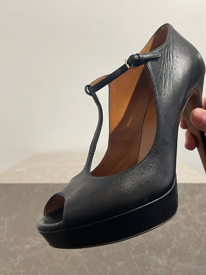 Escarpins Gucci noirs T.39,5