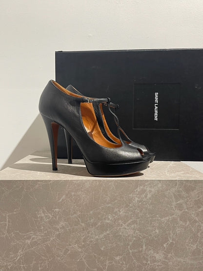 Escarpins Gucci noirs T.39,5