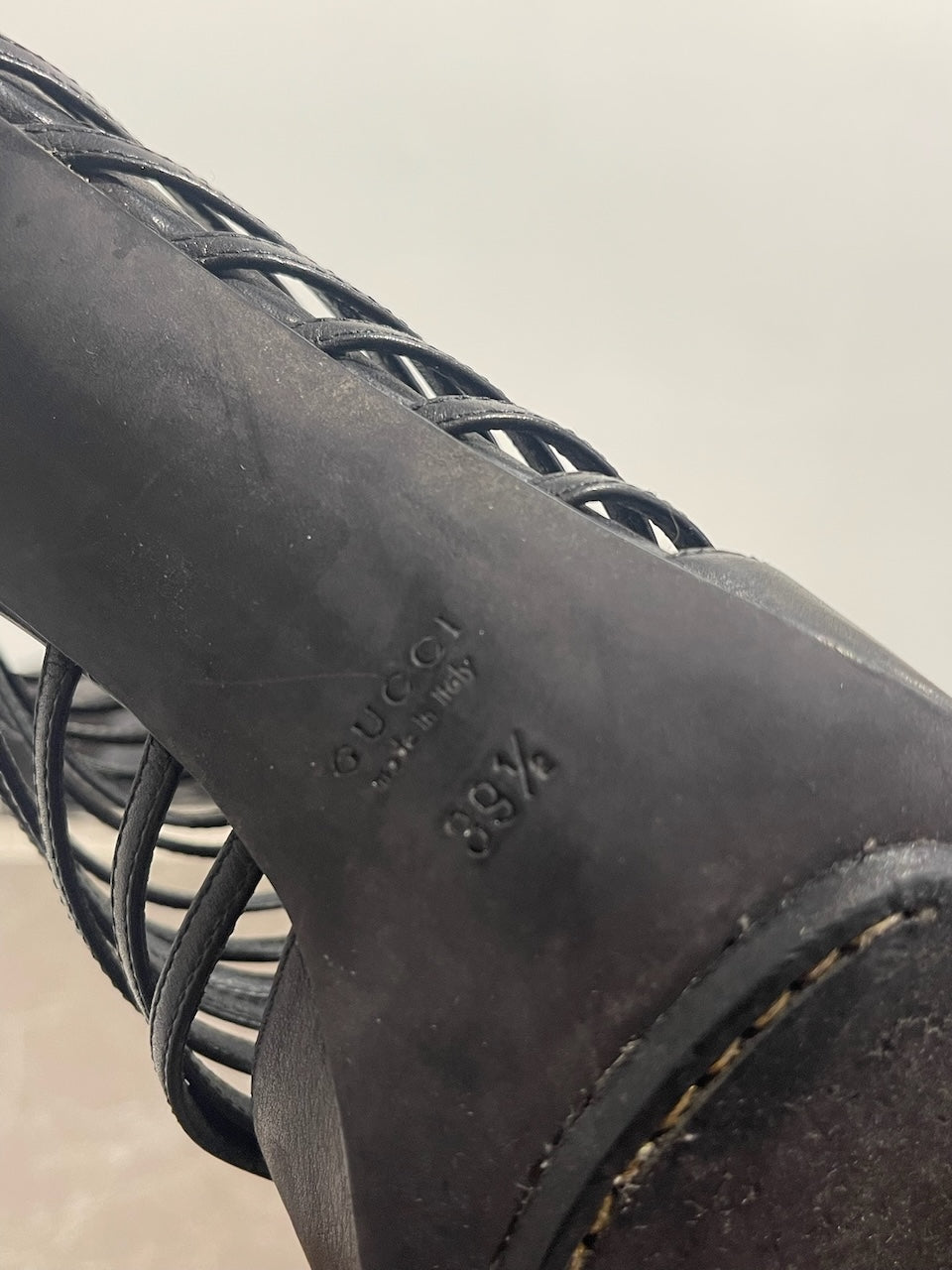 Sandales Gucci noires T.39.5