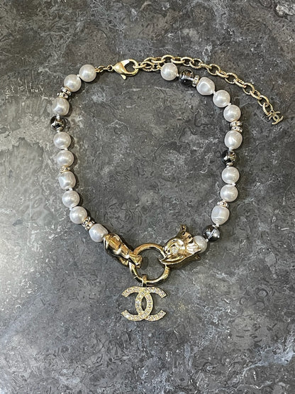 Collier Chanel doré à perles