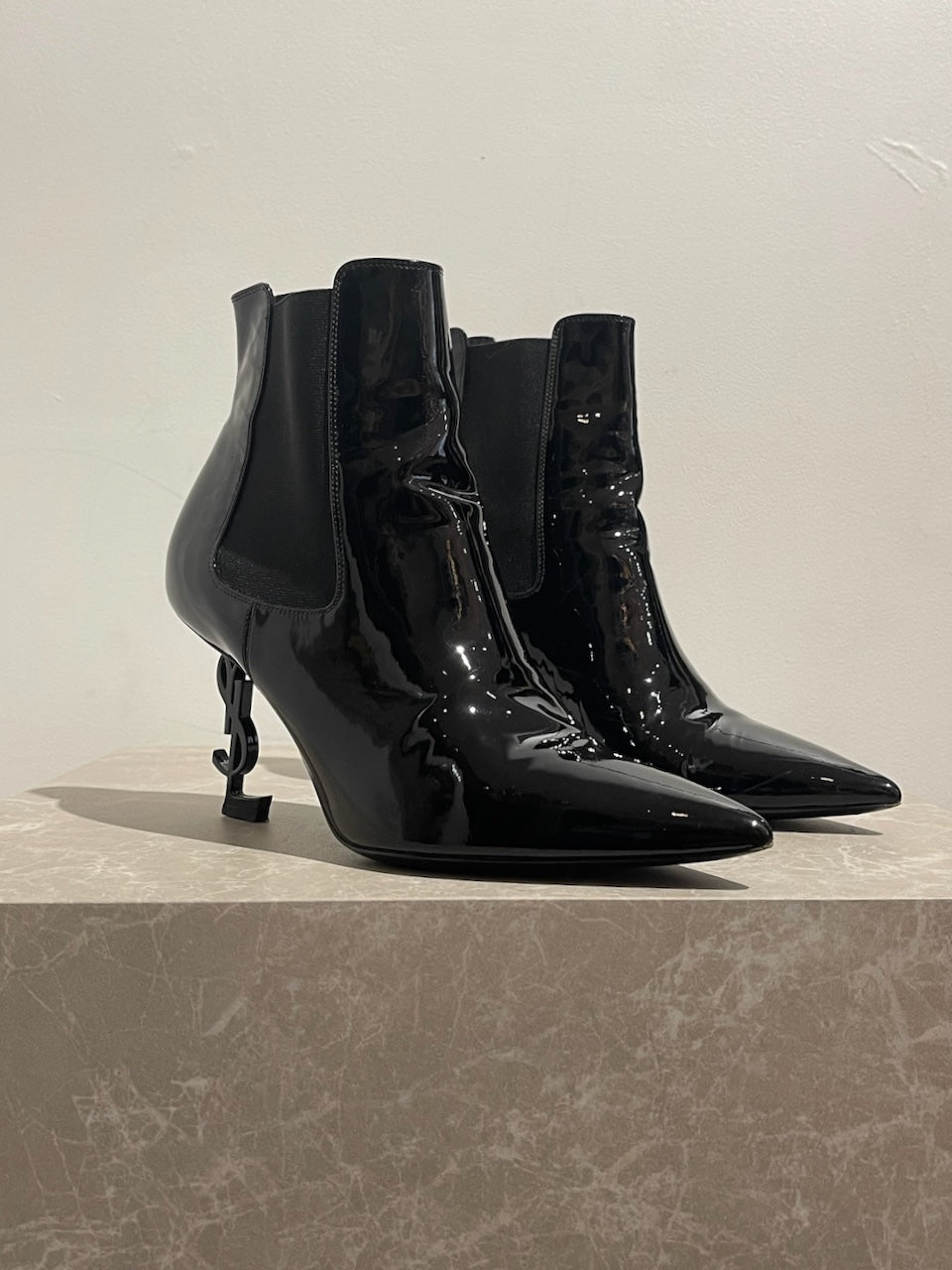 Bottines Saint Laurent Opyum T.39.5