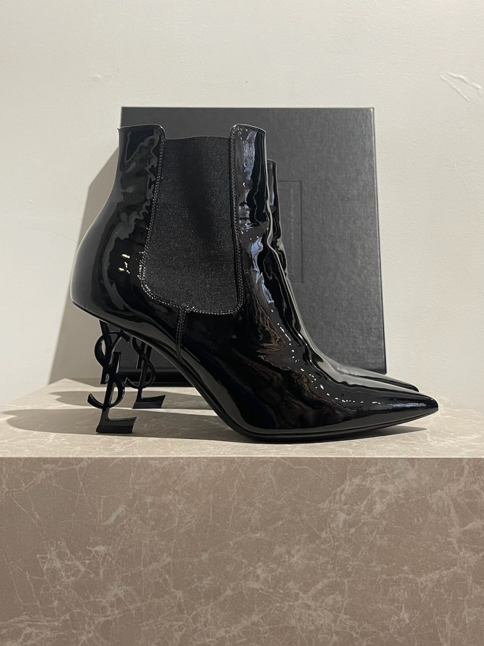 Bottines Saint Laurent Opyum T.39.5