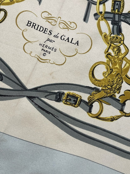 Foulard Hermès Brides de Gala bleu