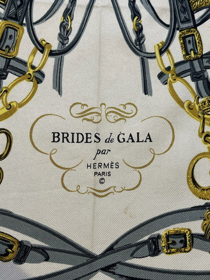 Foulard Hermès Brides de Gala bleu