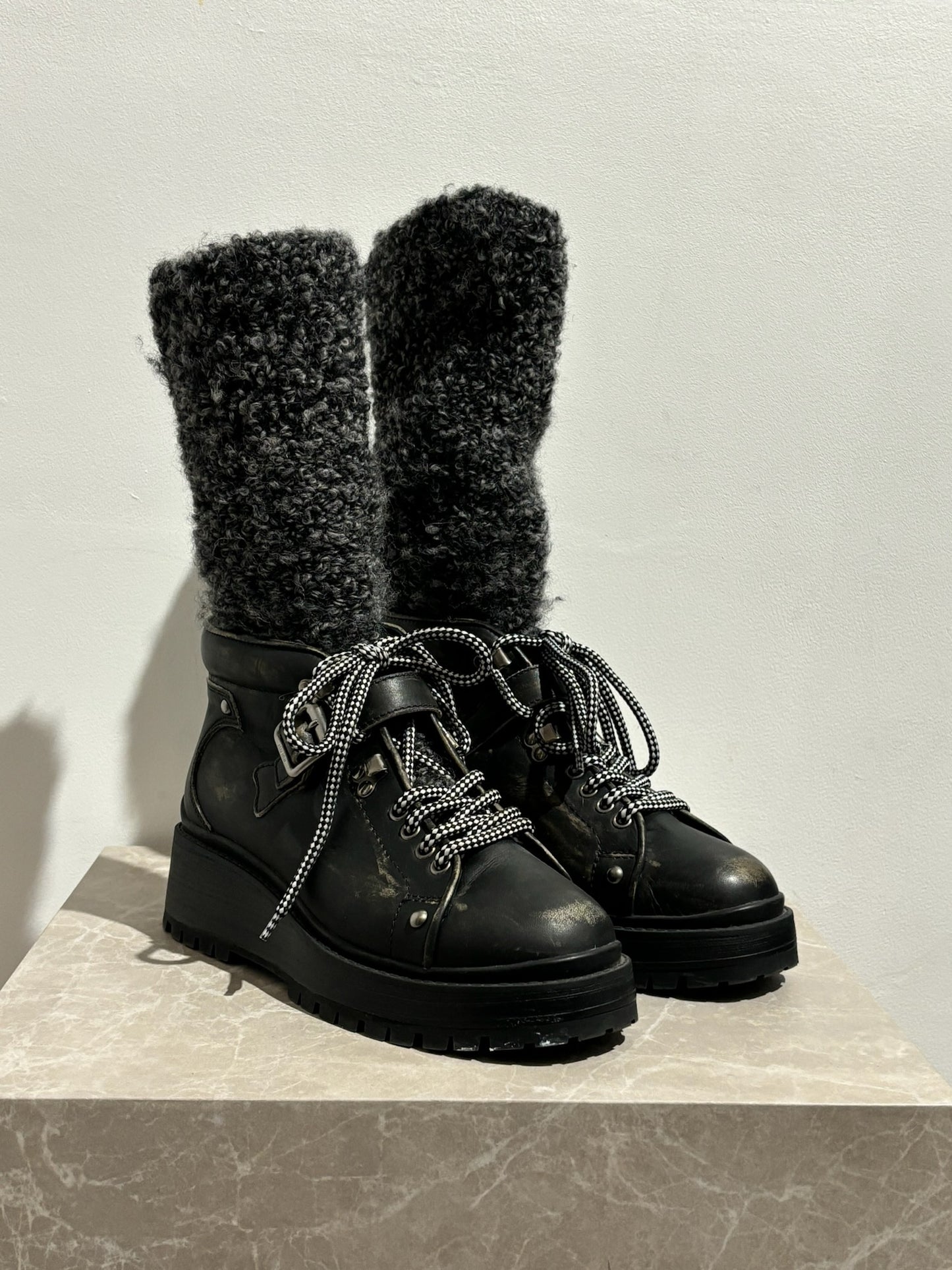 Bottines Miu Miu T.40