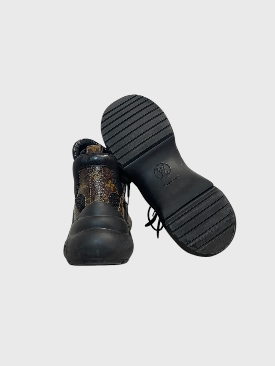 Baskets Louis Vuitton Archlight T.36,5