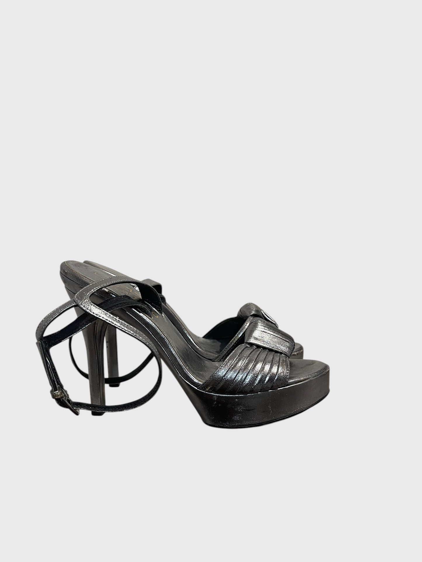 Sandales Valentino argentées T.37