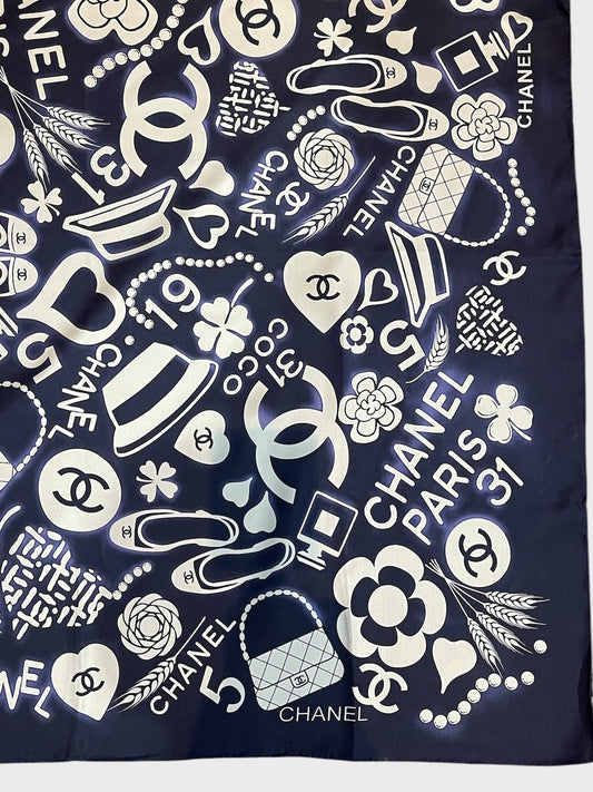 Foulard Chanel bleu marine
