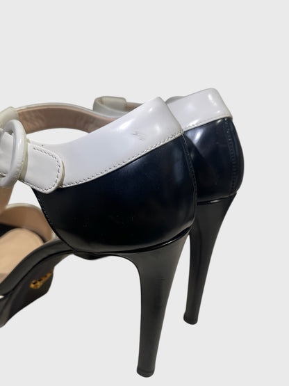 Sandales Prada noires T.37,5
