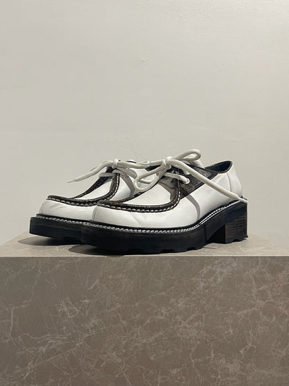 Derbies Louis Vuitton Beaubourg T.39