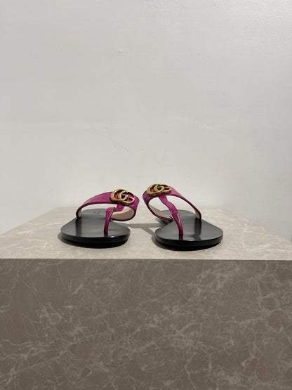 Tongs Gucci fushia T.36