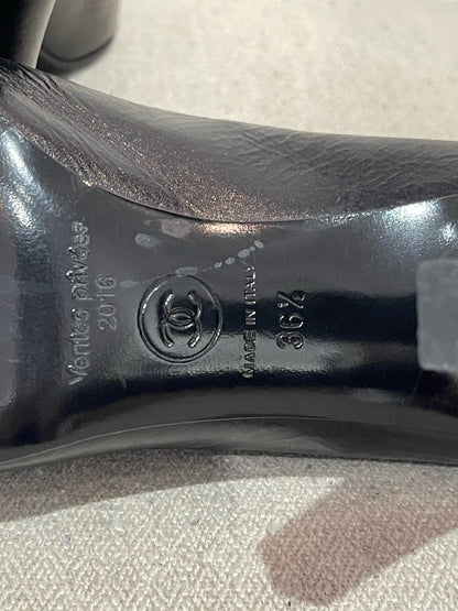 Escarpins Chanel noirs T.36,5