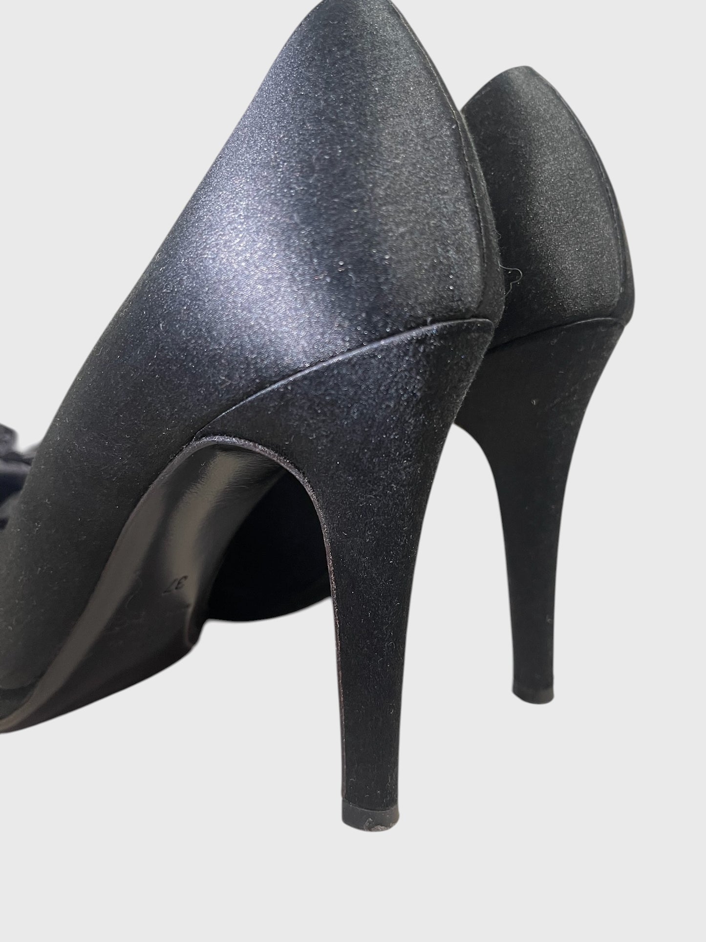 Escarpins Valentino noires T.37