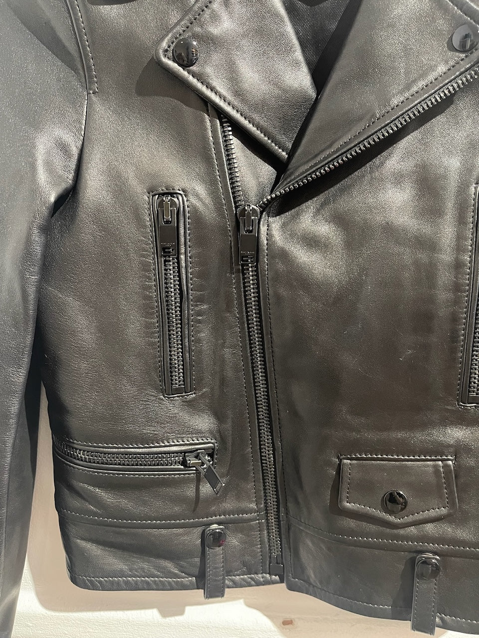 Perfecto Saint Laurent noir T.36