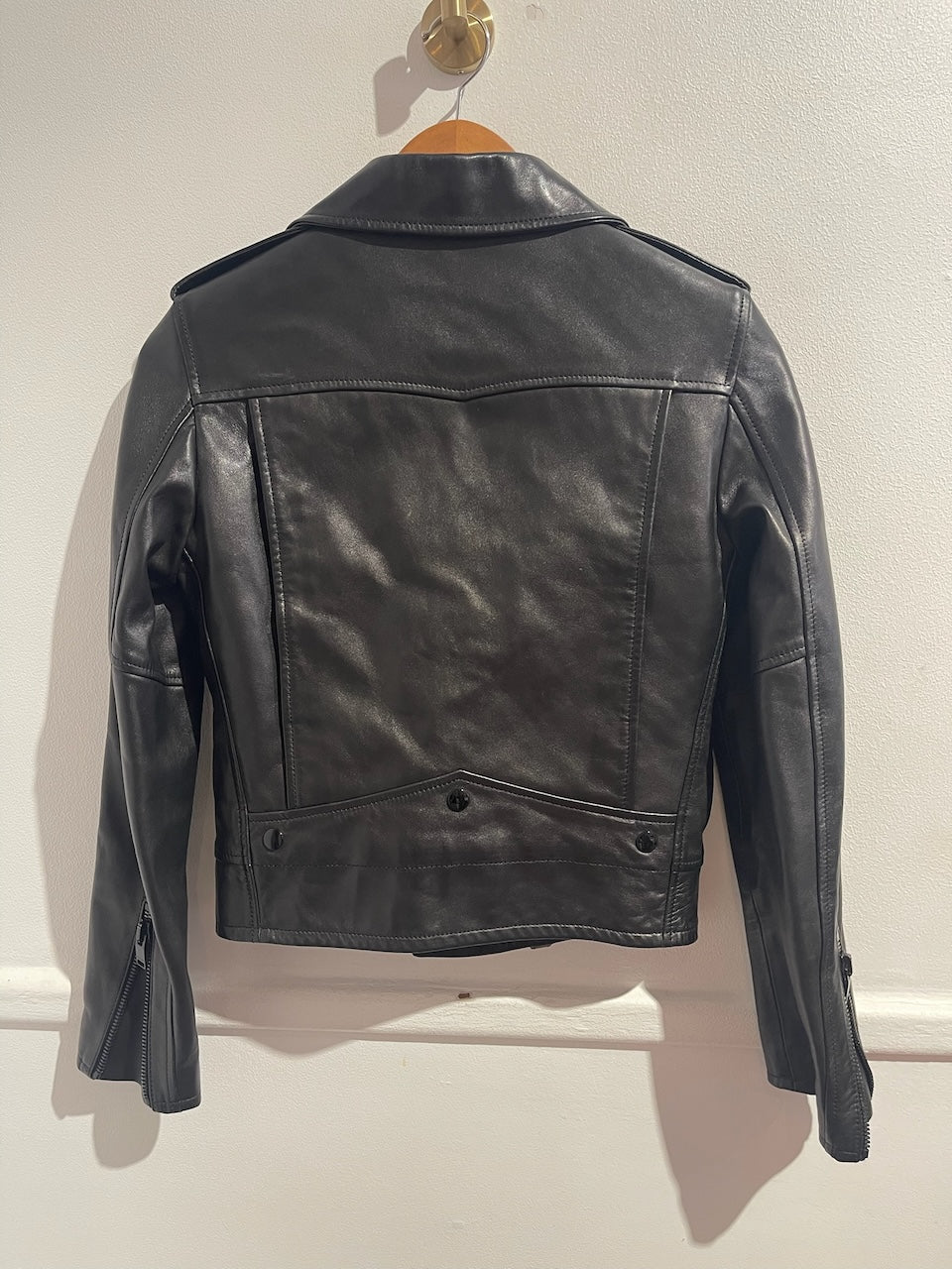 Perfecto Saint Laurent noir T.36