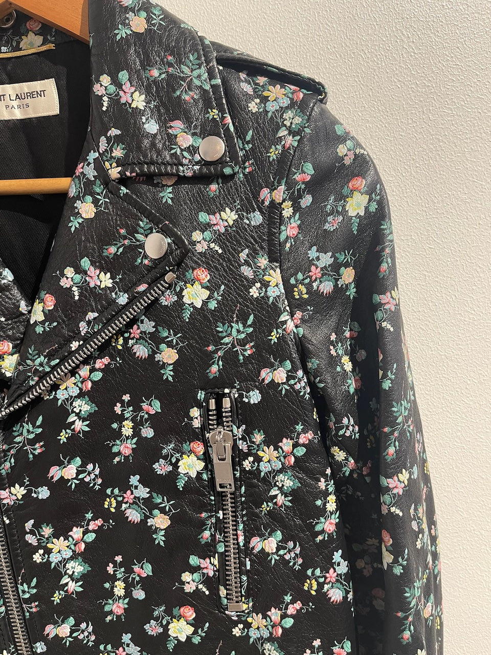 Perfecto Saint Laurent fleurs T.36