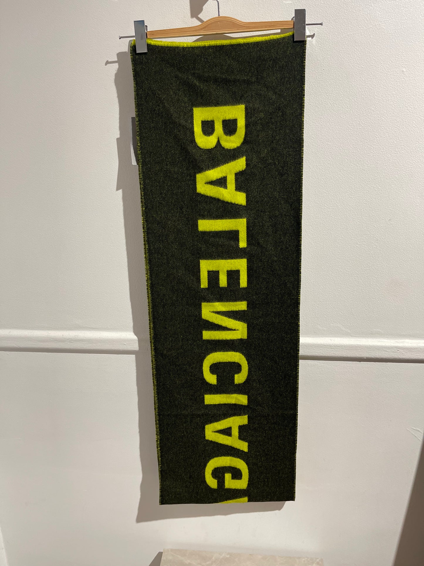 Echarpe Balenciaga jaune