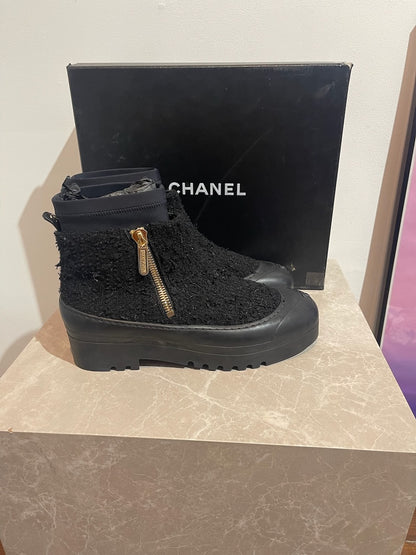 Bottines Chanel noires T.41
