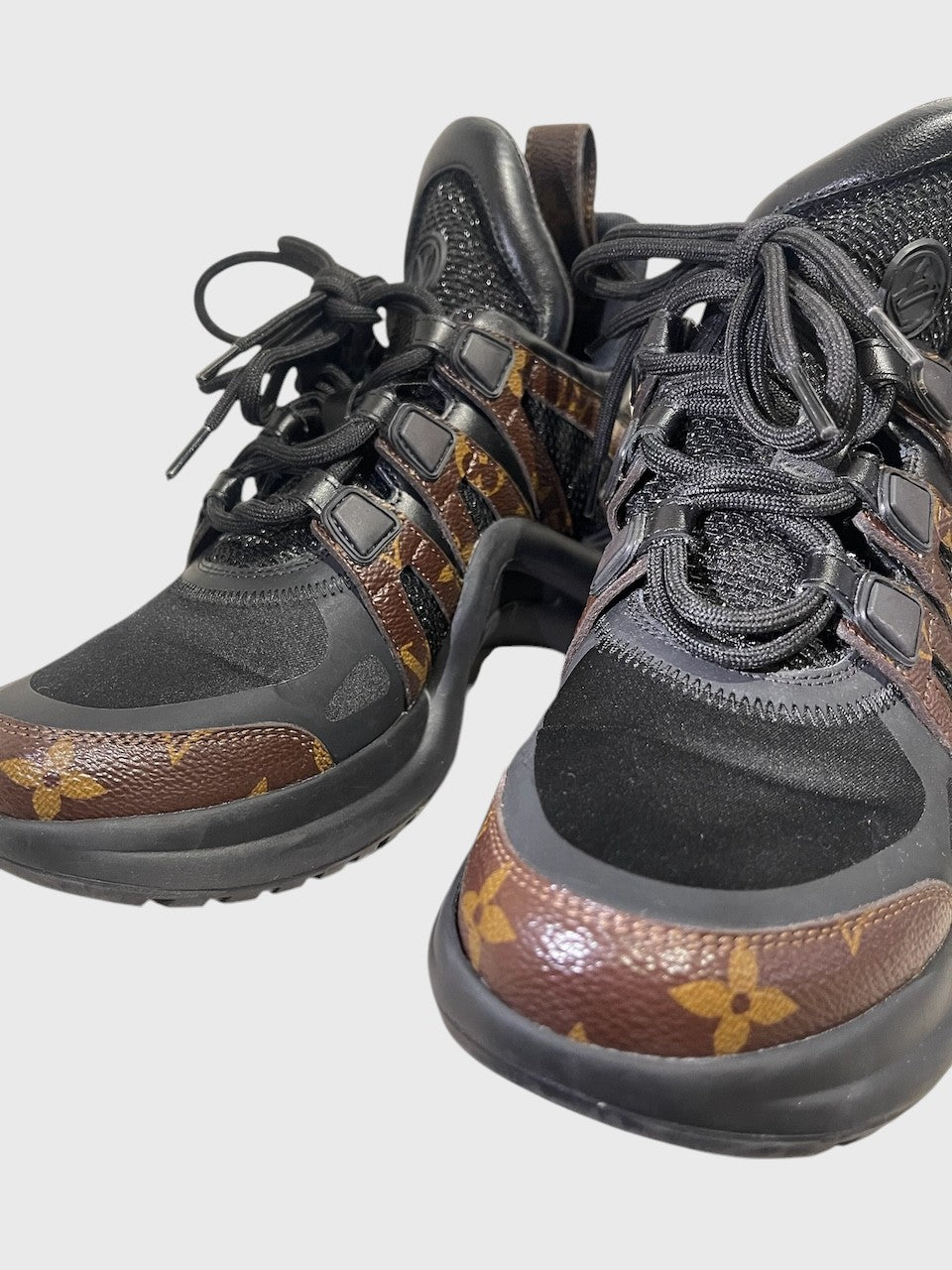 Baskets Louis Vuitton Archlight T.36,5