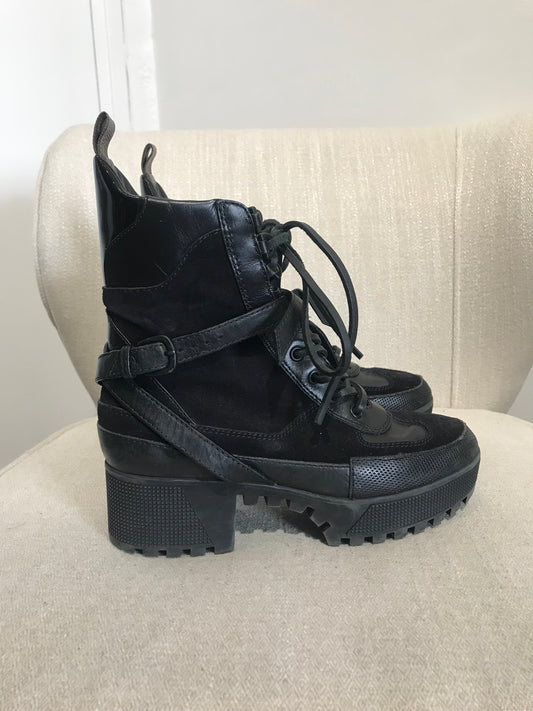 Boots Louis Vuitton noires T.36,5