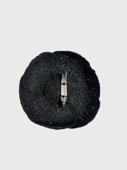 Broche Chanel Camélia noire