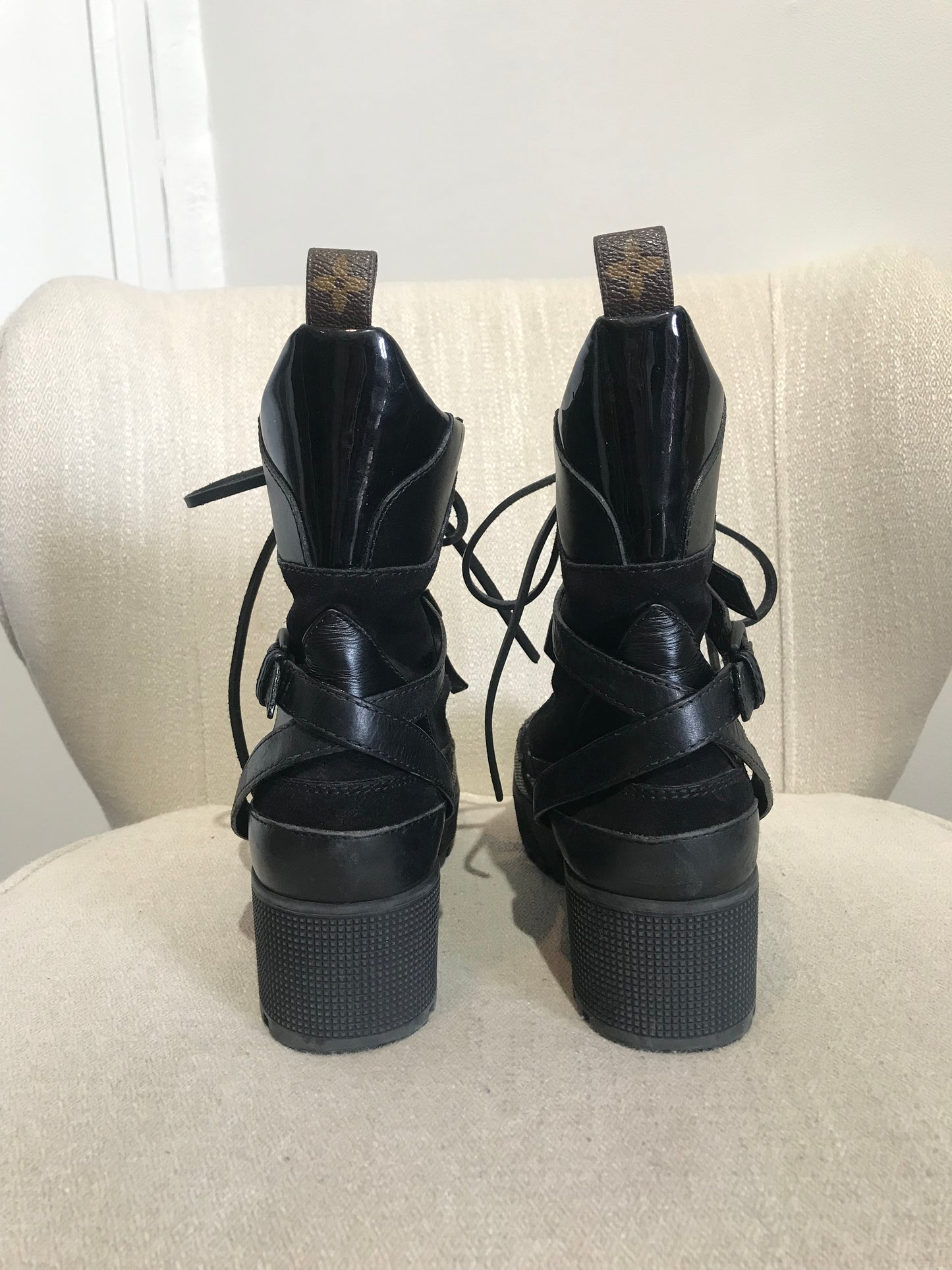 Boots Louis Vuitton noires T.36,5