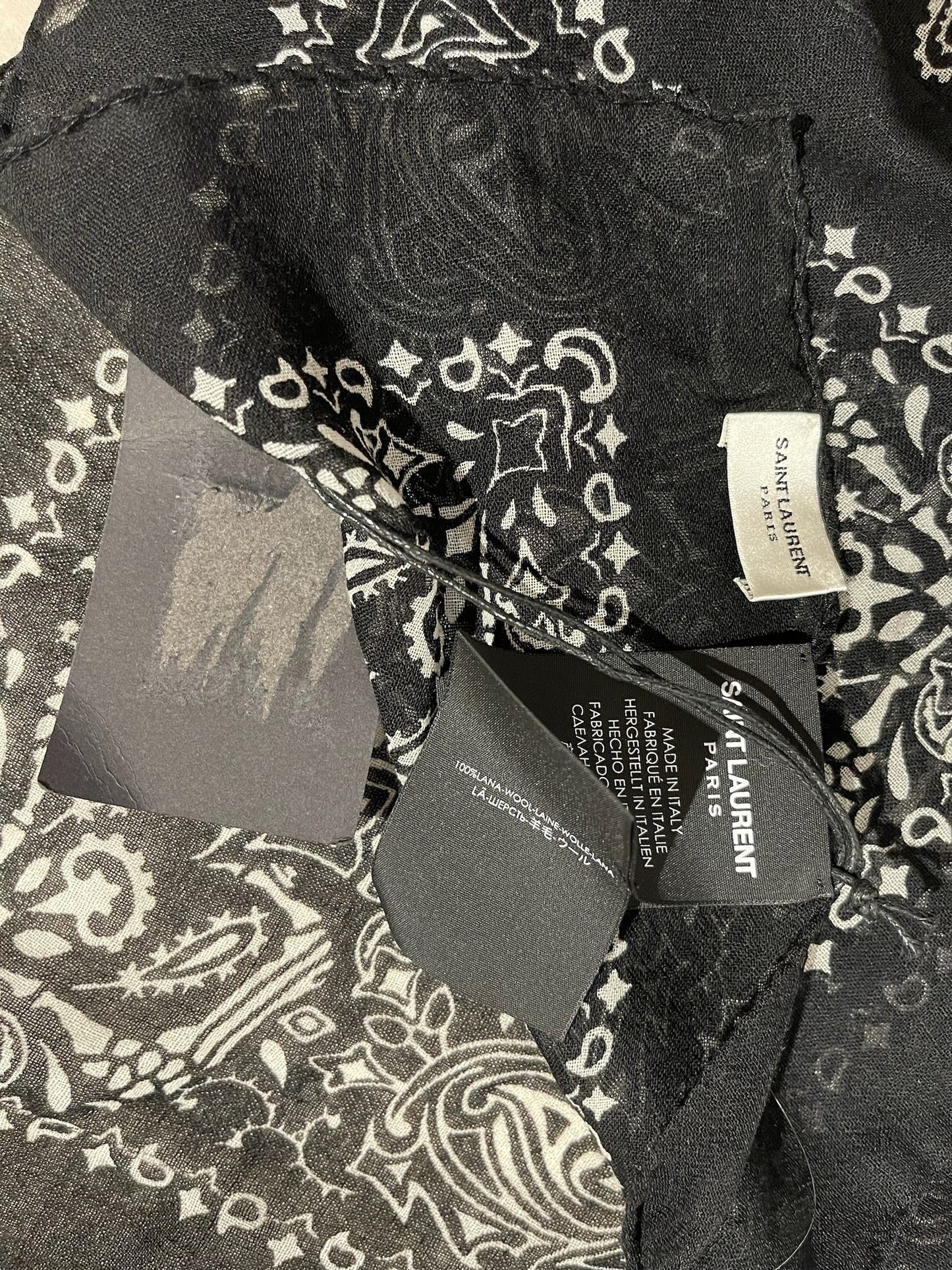 Foulard Saint Laurent noir