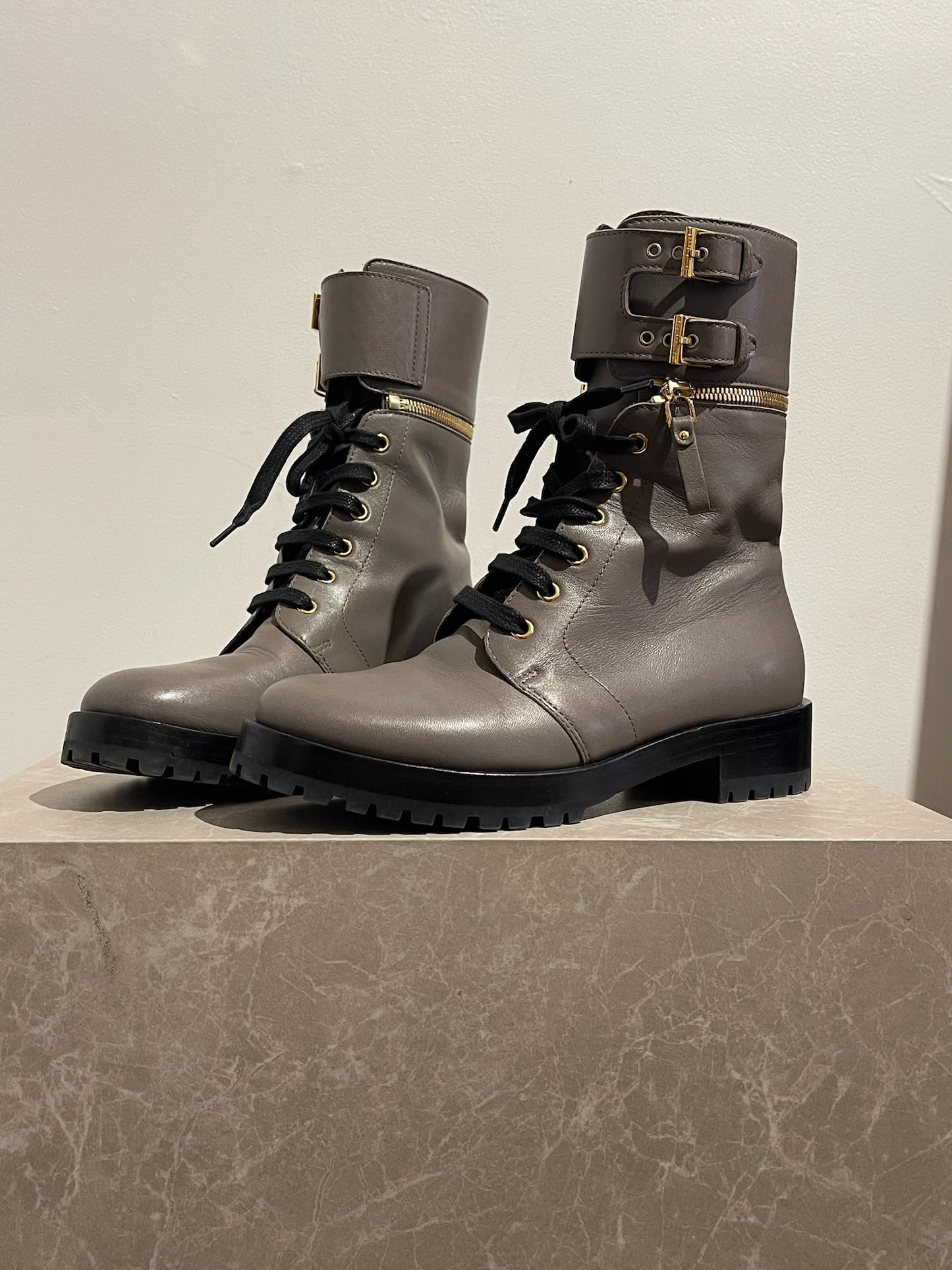 Bottines Sergio Rossi grises T.37,5