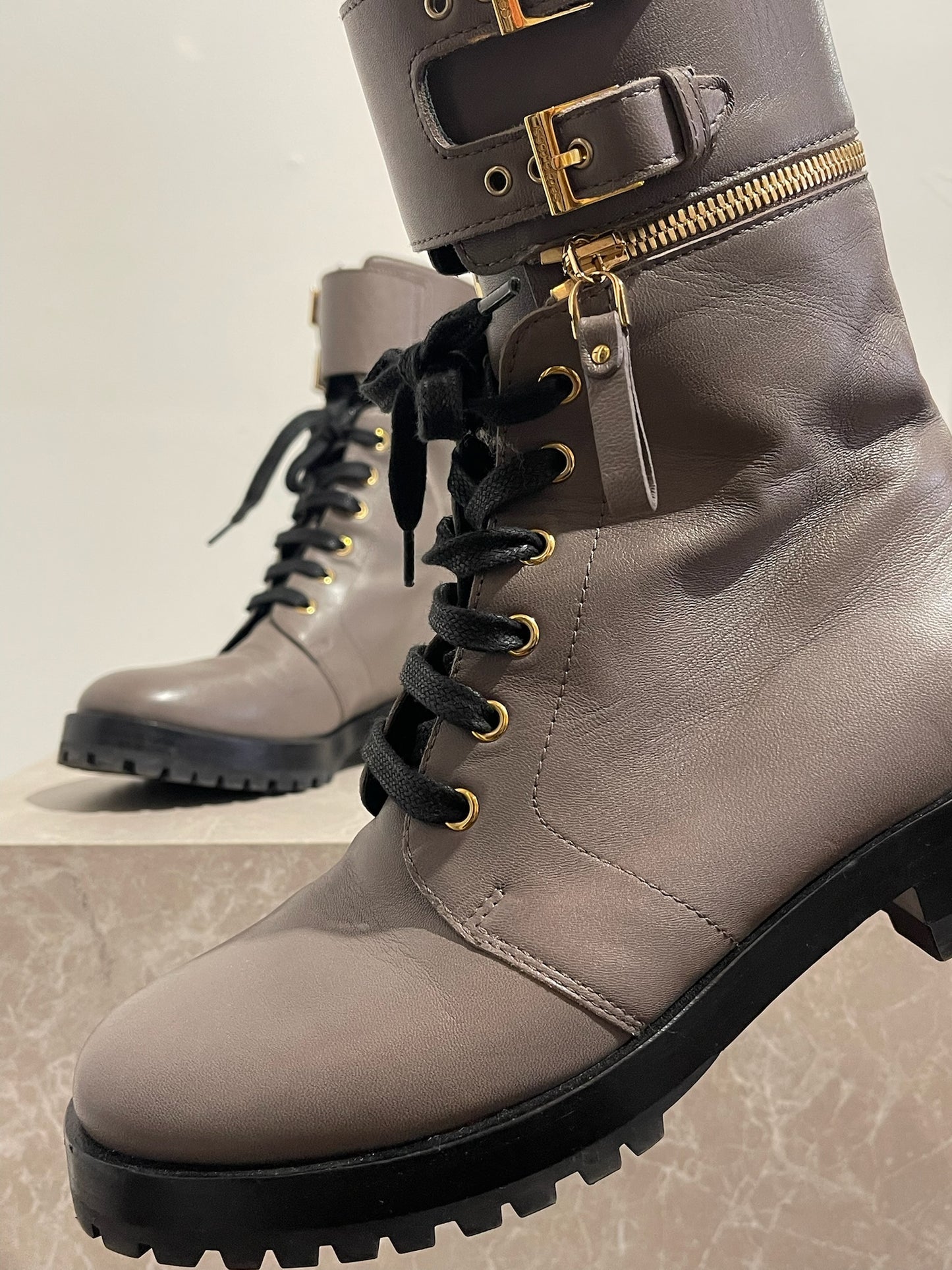 Bottines Sergio Rossi grises T.37,5