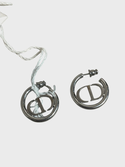 Boucles d'oreilles Dior 30 Montaigne