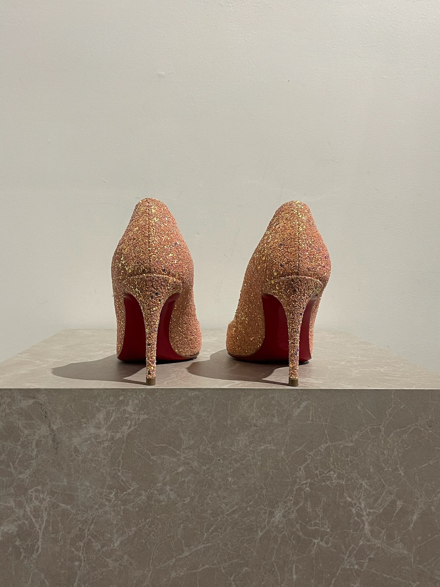 Escarpins Christian Louboutin T.37