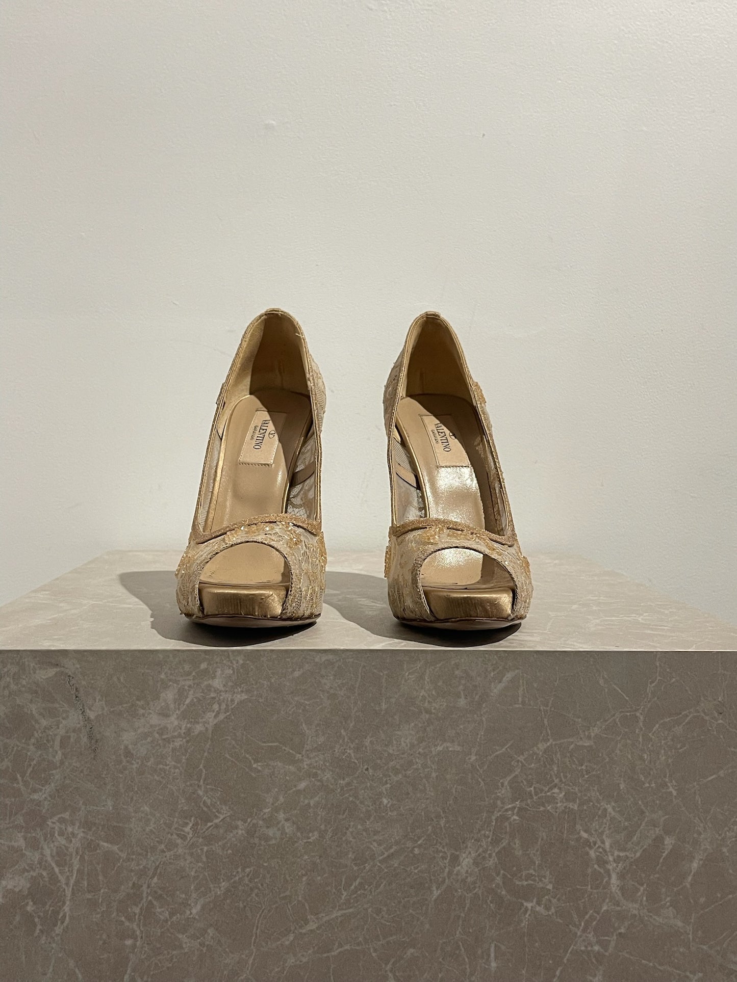 Escarpins Valentino noires T.37,5