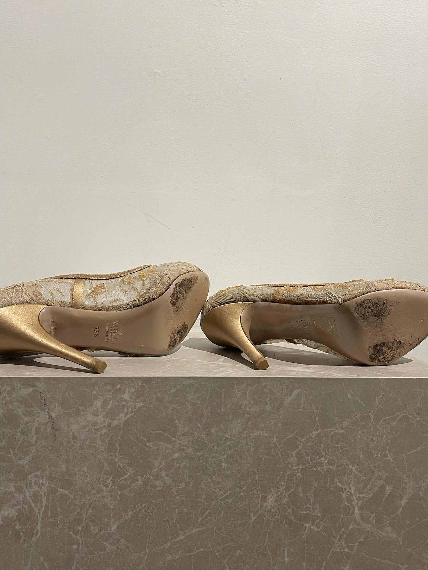 Escarpins Valentino noires T.37,5