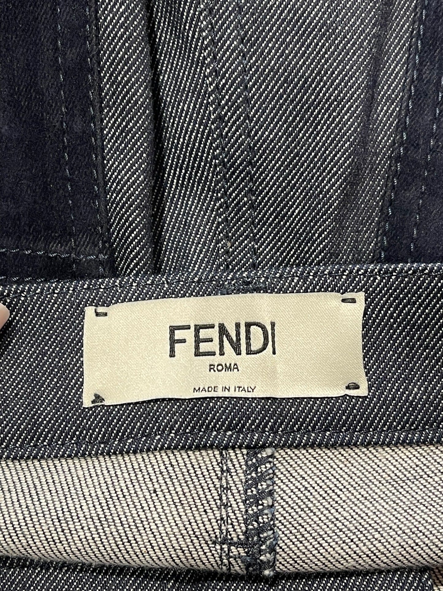Jeans Fendi bleu T.34 NEUF