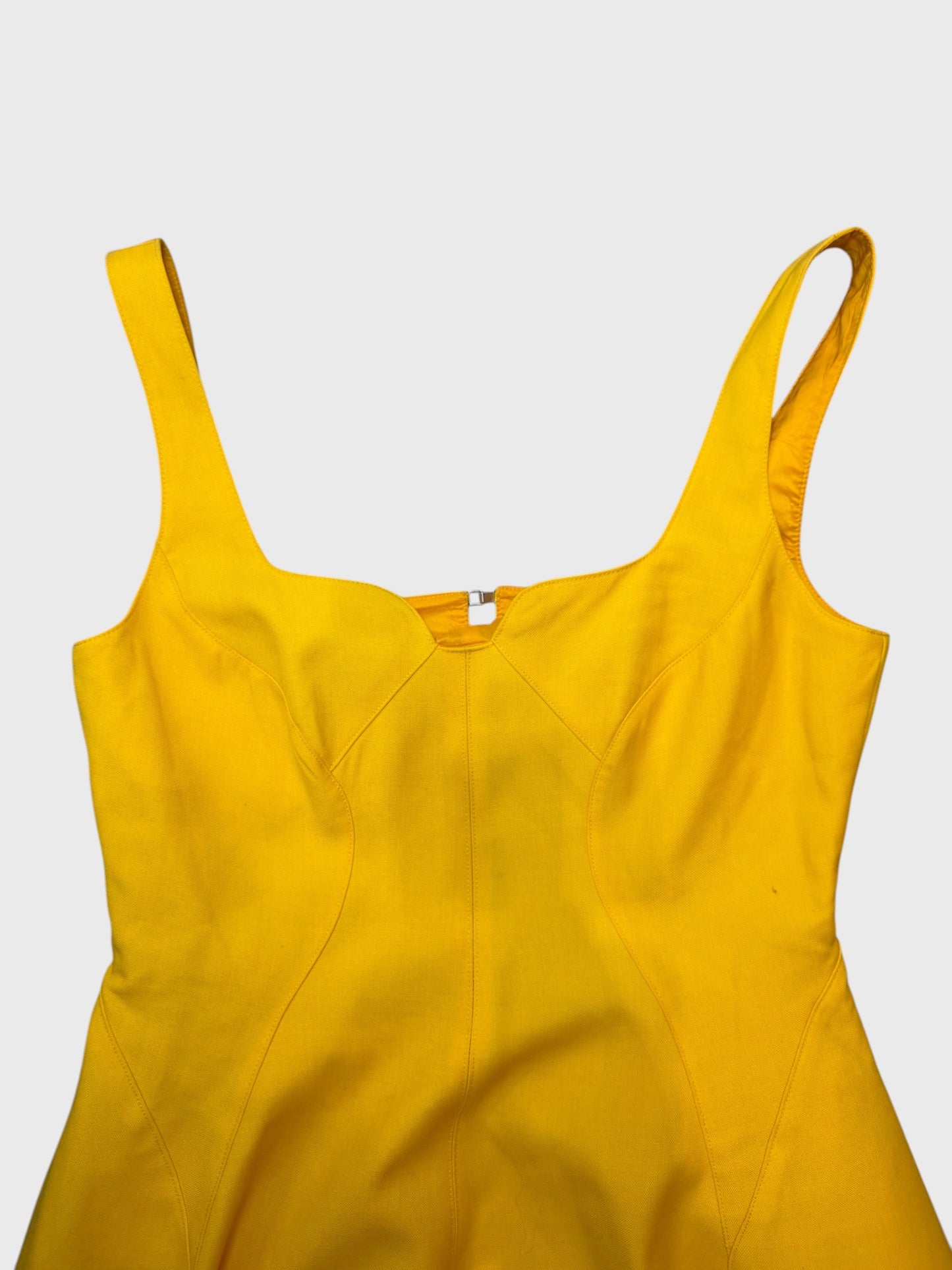 Robe Camilla and Marc T.38