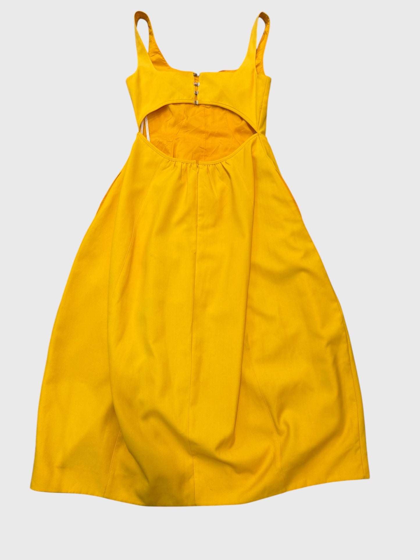 Robe Camilla and Marc T.38