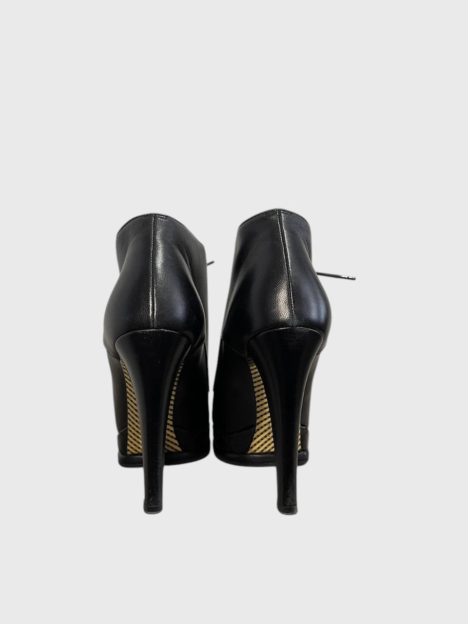 Bottines Chanel noires T.37,5