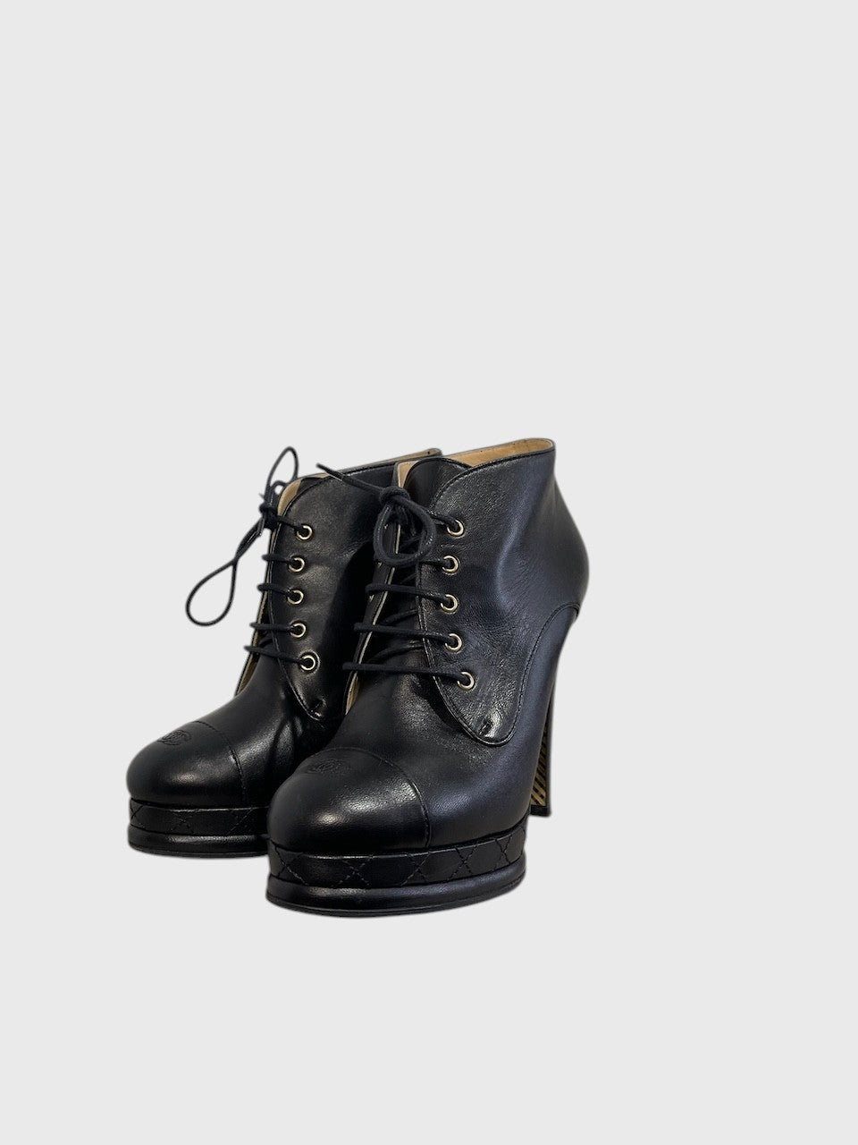 Bottines Chanel noires T.37,5
