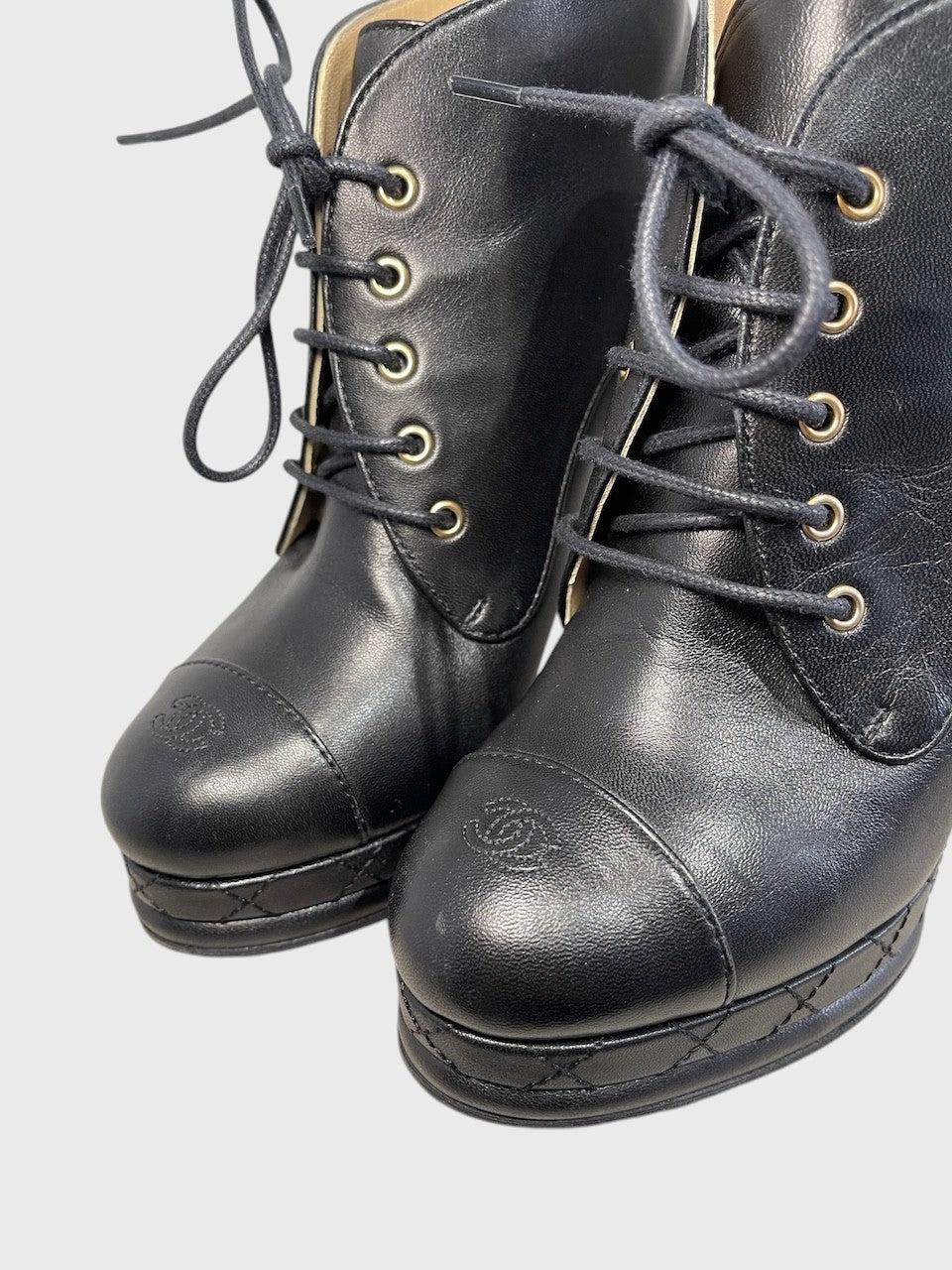 Bottines Chanel noires T.37,5