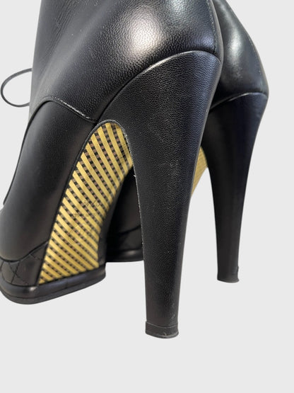 Bottines Chanel noires T.37,5