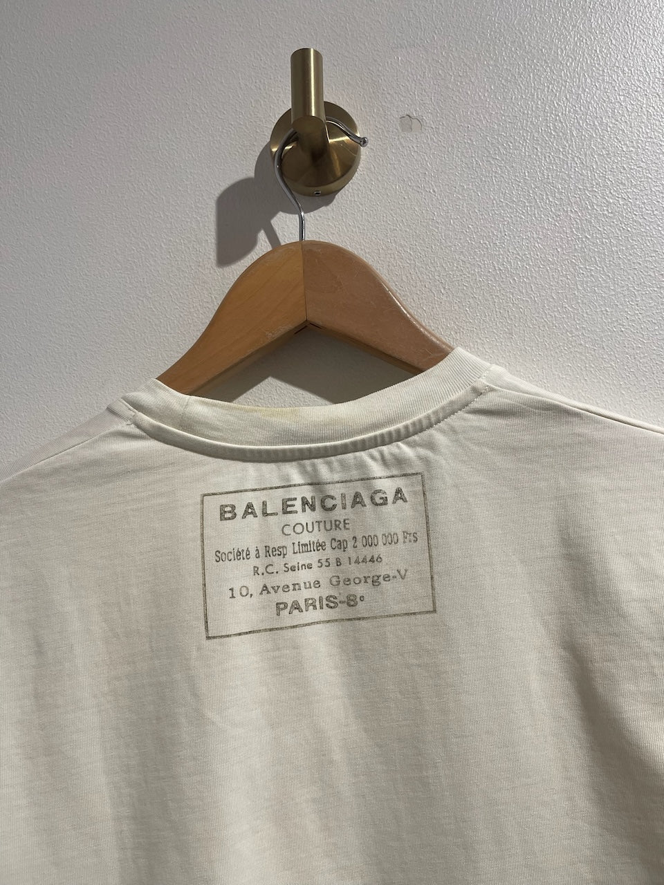 T shirt Balenciaga blanc T.S Closet2Closet.Paris