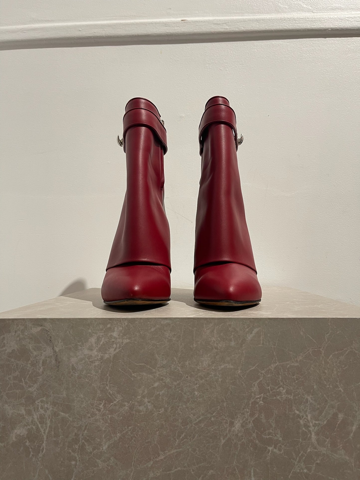 Bottines Givenchy Shark T.41