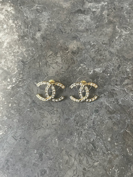 Boucles d'oreilles Chanel dorées