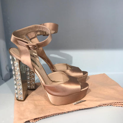 Sandales Miu Miu nude T.39