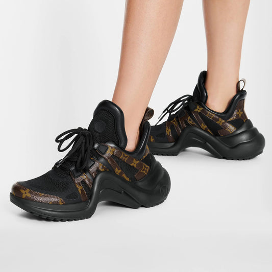 Baskets Louis Vuitton Archlight T.36,5