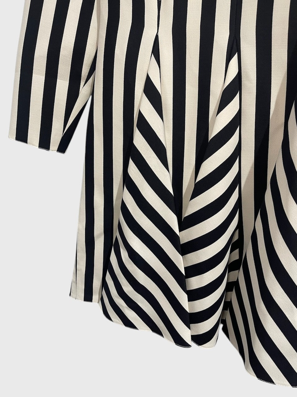 Robe Valentino rayée T.38