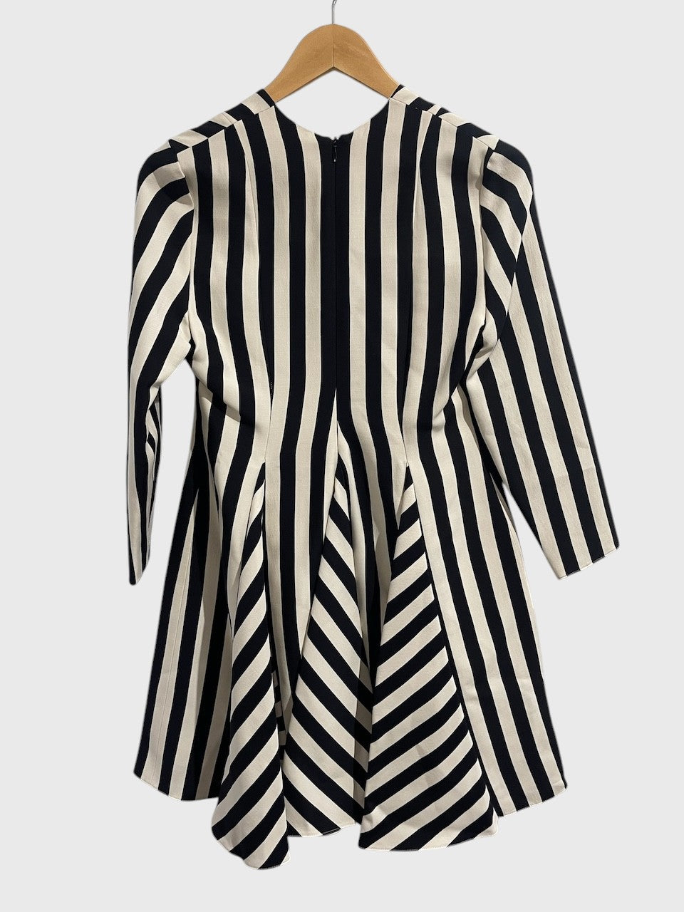 Robe Valentino rayée T.38