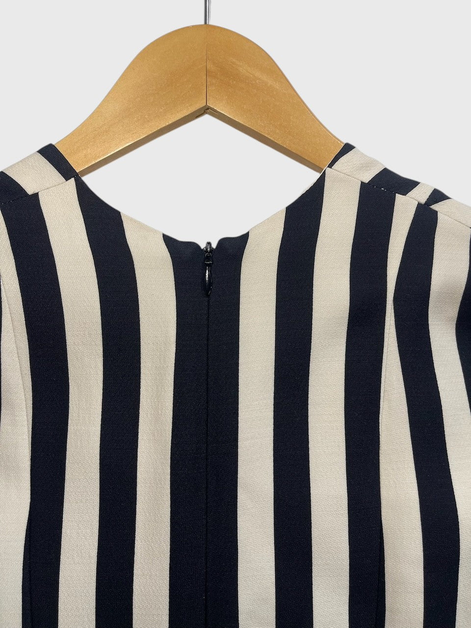 Robe Valentino rayée T.38